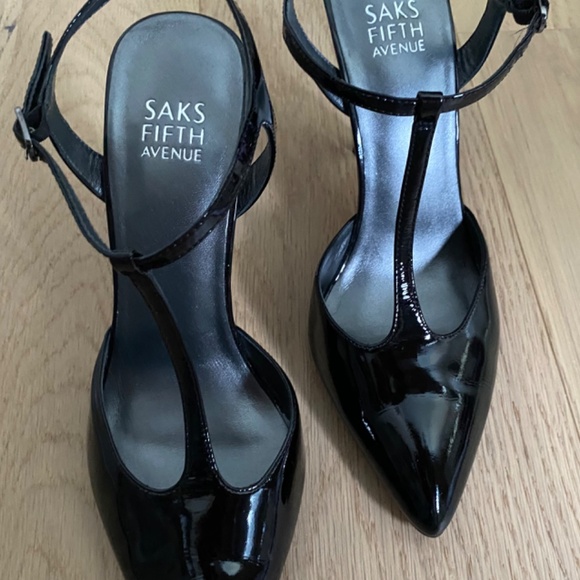 Saks Fifth Avenue BLACK Brand New Pumps - Picture 3 of 6
